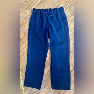 Lululemon On the Fly pants size 4 navy blue